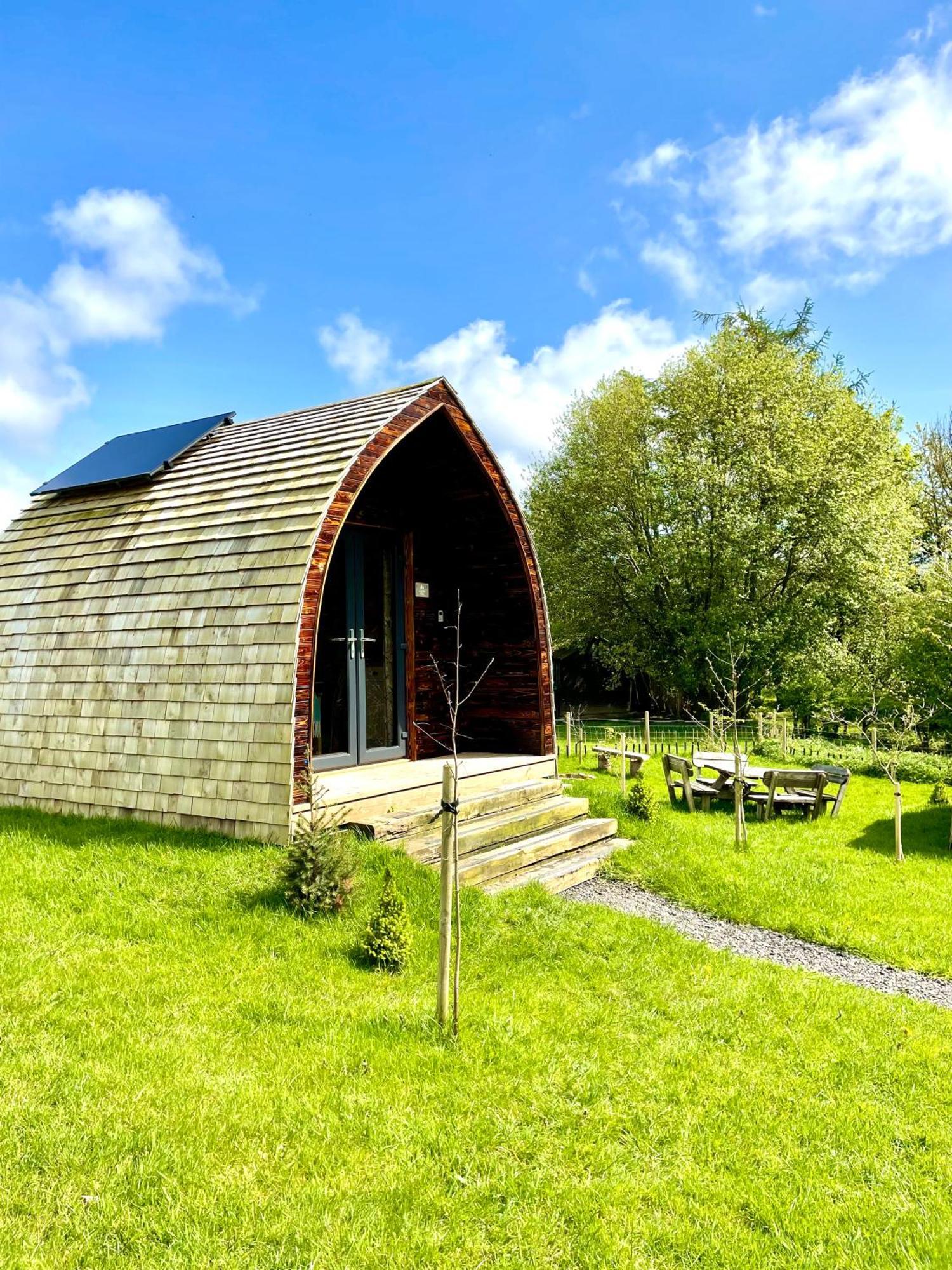 Alder Pod, Clay Bank Huts Hotel Ingleby Greenhow Bagian luar foto